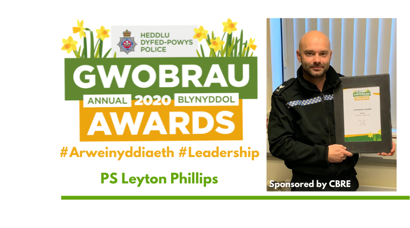 Sergeant Philips with his Leadership award