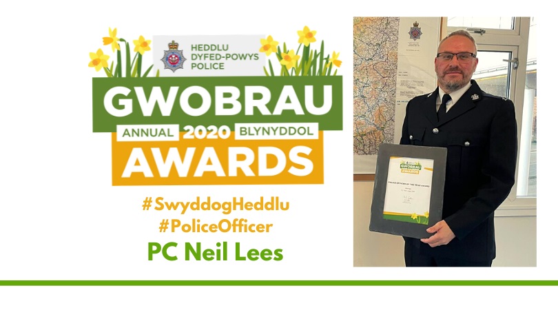 PC Lees with his award