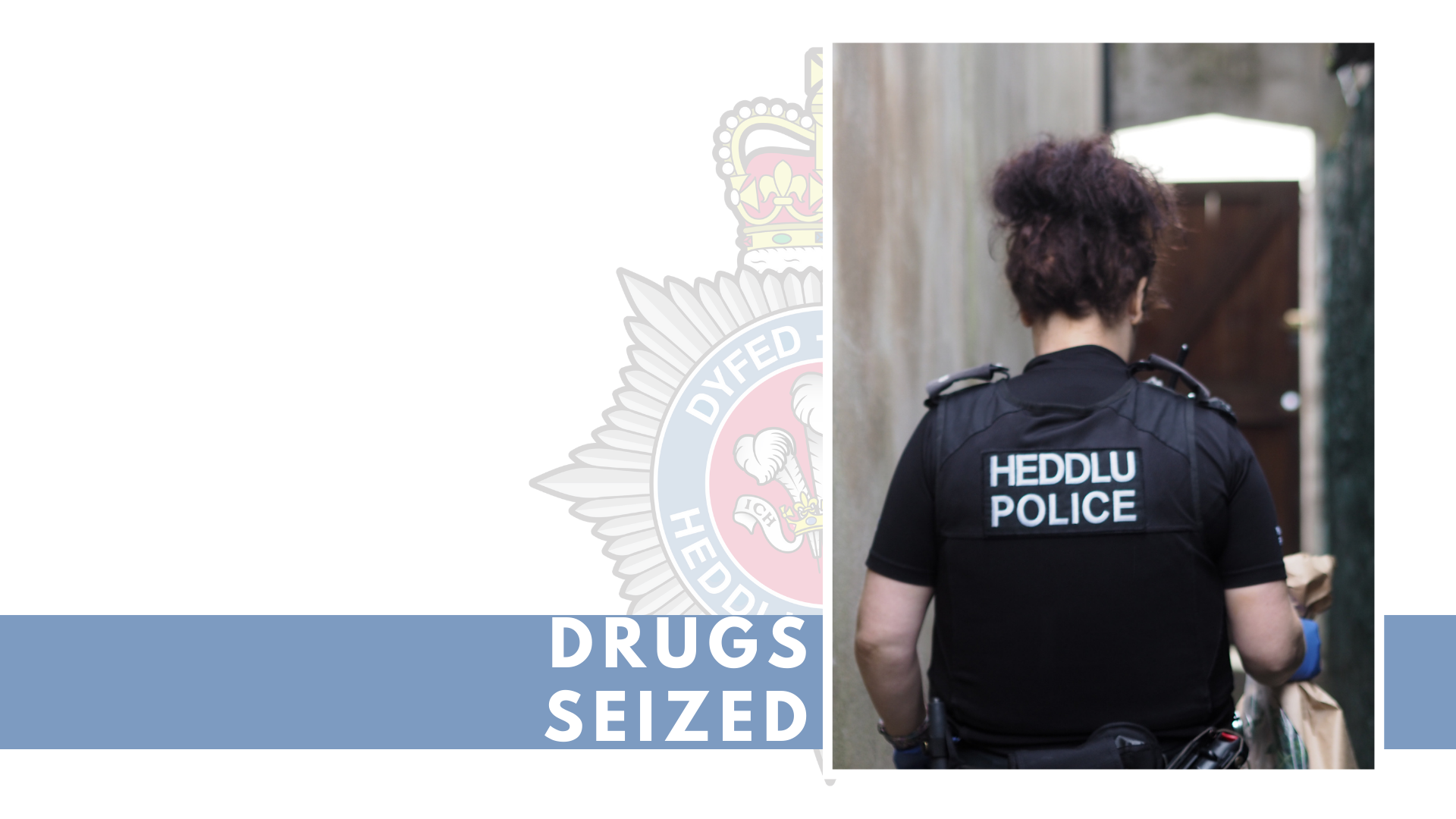 Stock image of a police officer with an exhibit bag